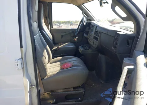 2018 Chevrolet Express 2500 Work Van from USA, damaged, VIN 1GCWGBFB9J1345274